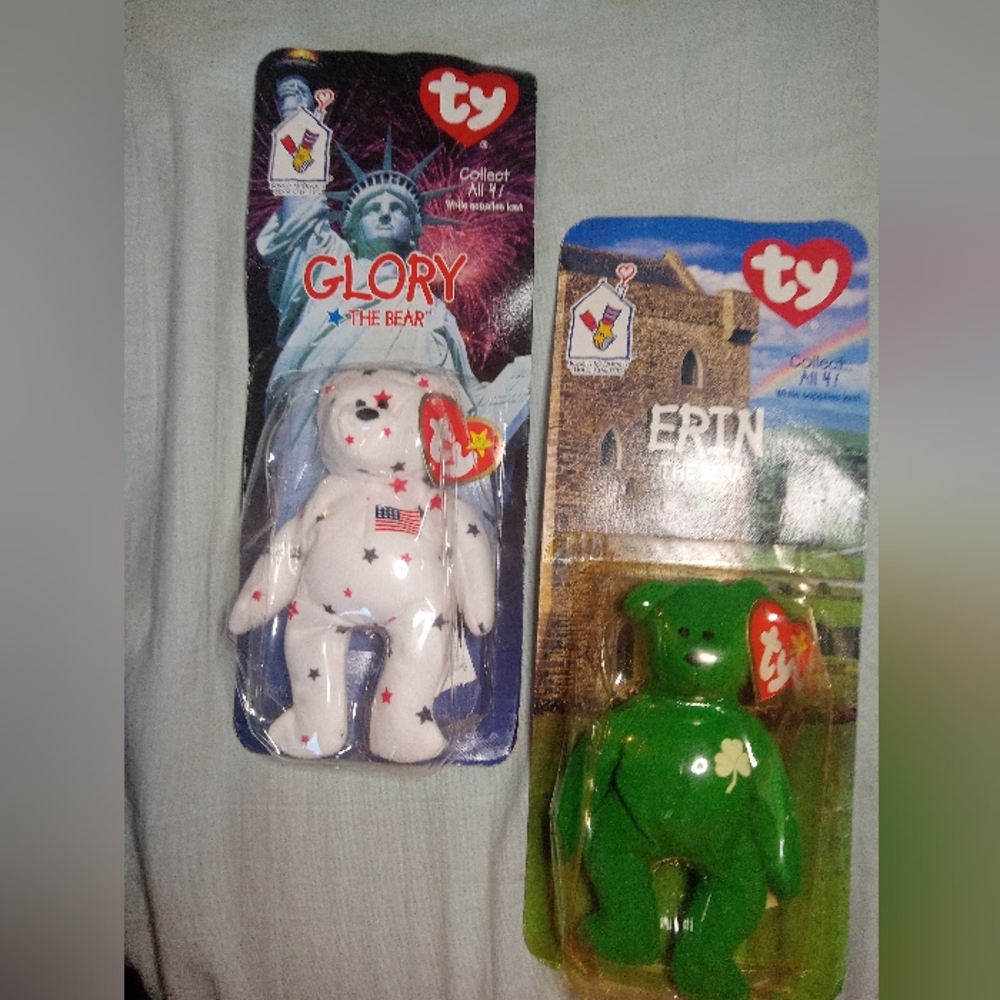 NEW MCDONALD'S RARE BEARS TY 1999  MEH Condition ERIN AND GLORY RARE🩶💛